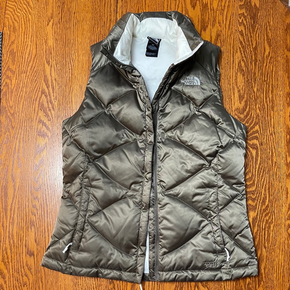 The north face women’s small puffer vest